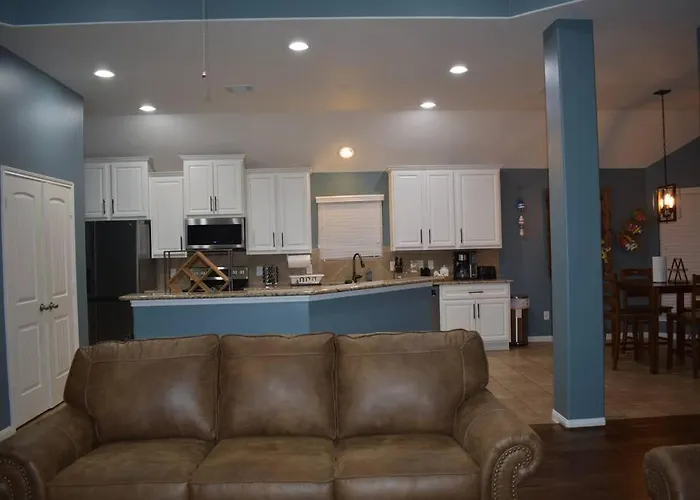 Spacious Conroe Home Around 4 Miles To The Lake