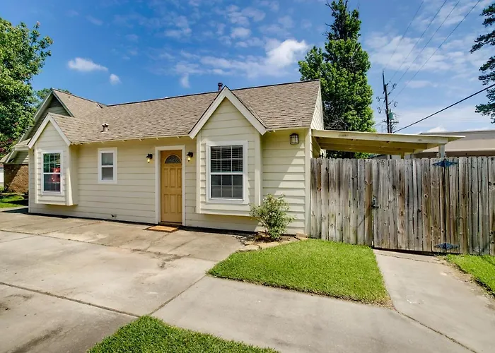 Cozy Shenandoah Home < 2 Mi To The Woodlands Mall!