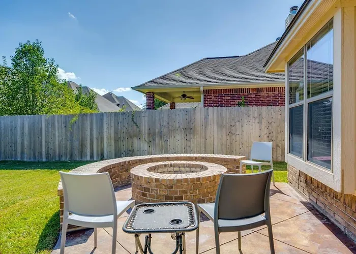 8Min Texas A&M 1 King Beds Firepit Griddlegrill